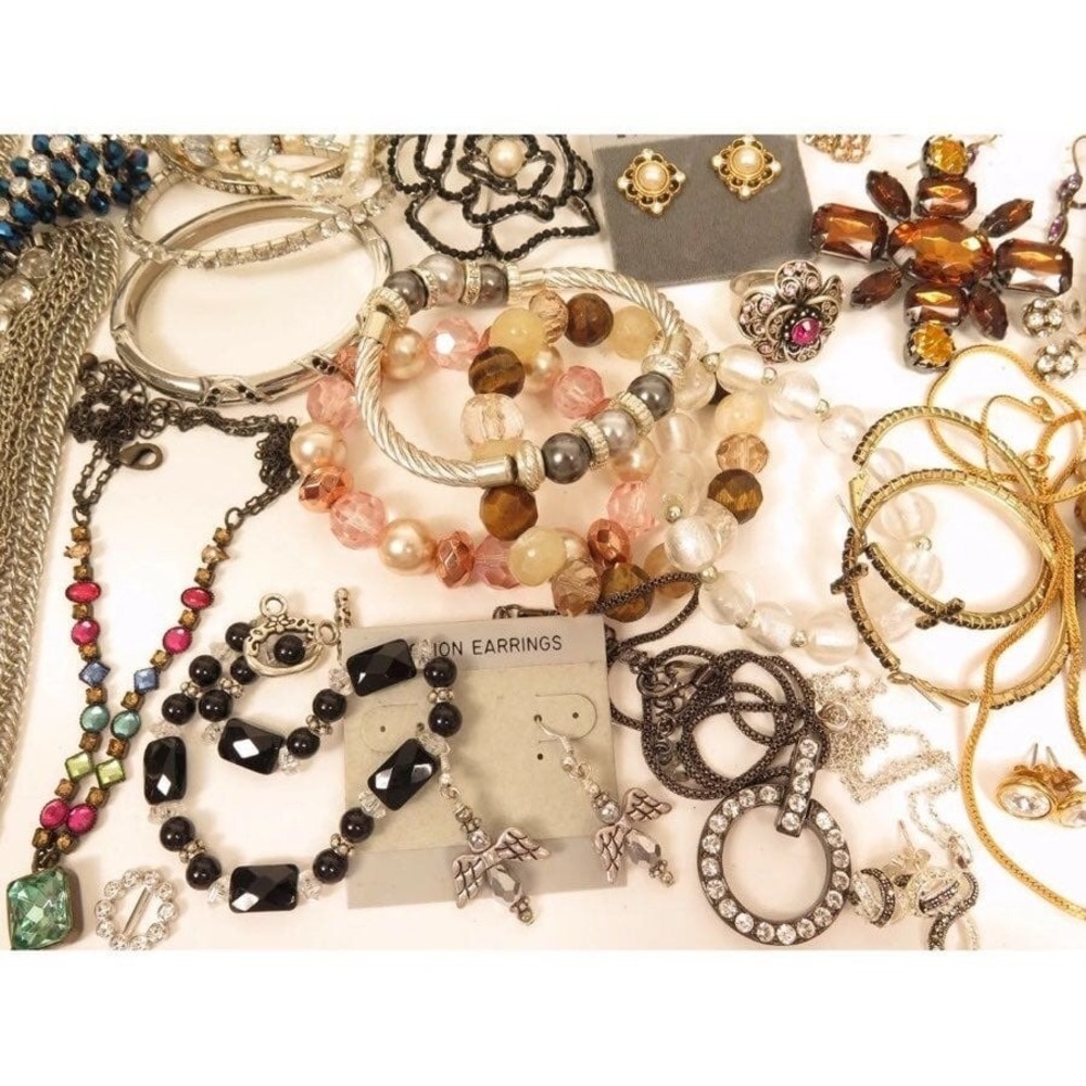 Sparkly Rhinestone Jewelry lot 67pc - Picture 10 of 12